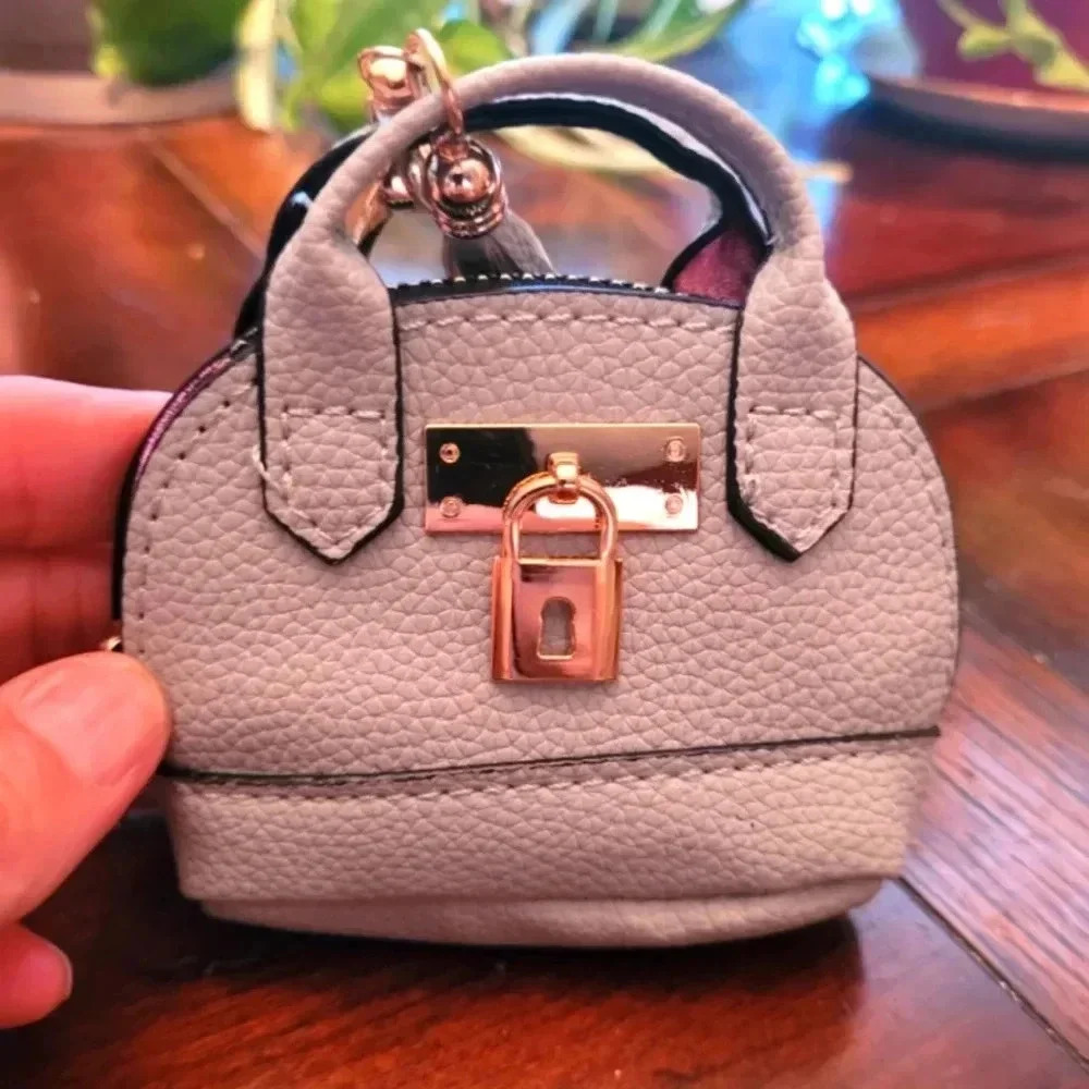 Miniature handbag charms You get one - Picture 1 of 15